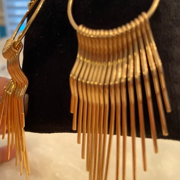 Gold Tone Metal Tassel Drop Fashion Earrings - Picture 12 of 12